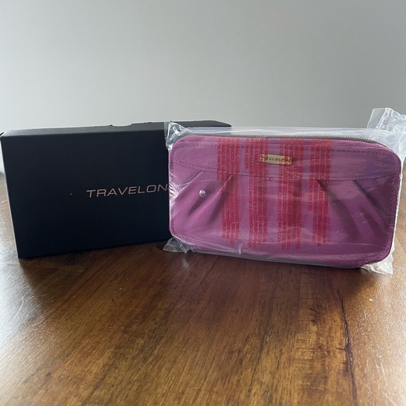 Travelon Handbags - NWT Travelon RFID Blocking Single Zip Wallet Purple Magenta Security Privacy